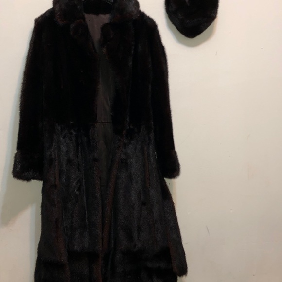 Vintage Sylvia Fur Coat - Picture 3 of 5